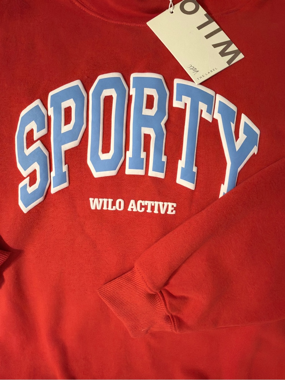 WILO Active Red 'Sporty' Women's Sweatshirt and Shorts Set - Picture 2 of 5